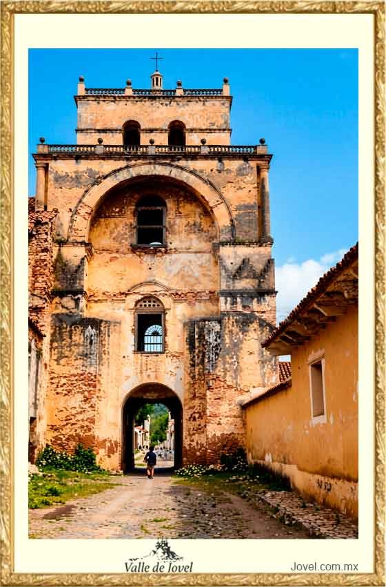 2Entrada a Jovel Arco del Carmen.