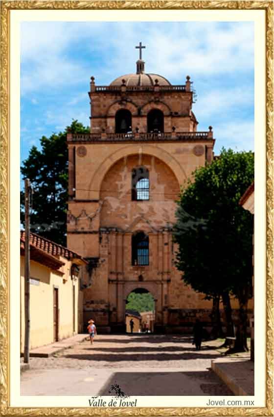 Entrada a Jovel Arco del Carmen.